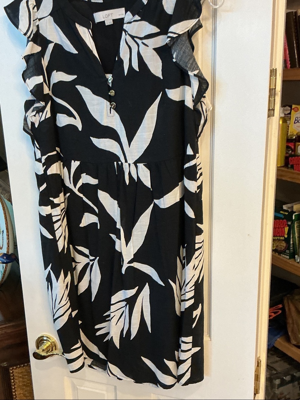 LOFT Black & White Leaf-Print Ruffle Sleeve Dress